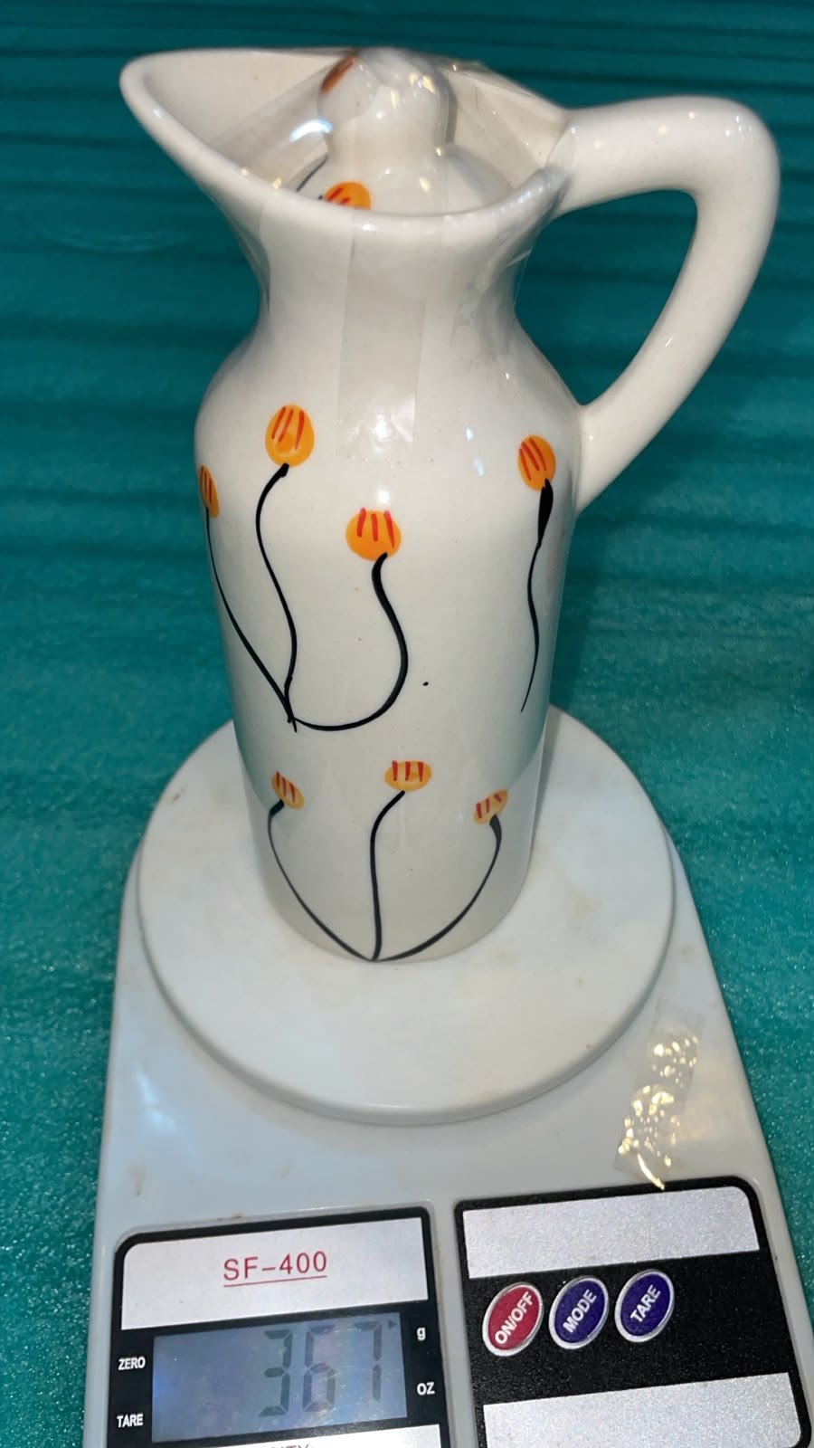 Minimalist Floral Ceramic Oil Dispenser hover